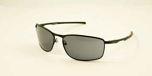 Oakley OO4107 - Image 4