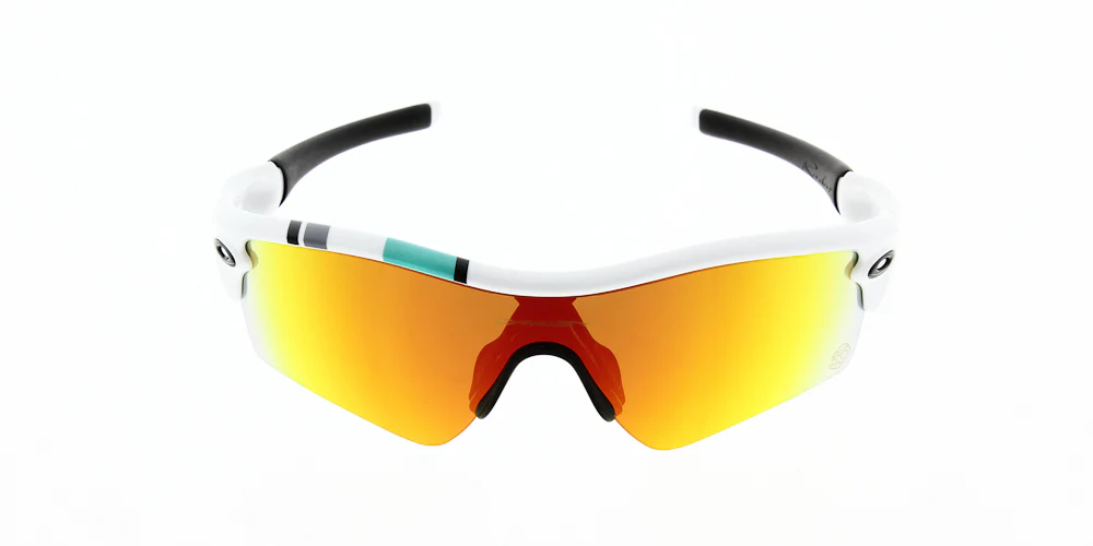 Oakley OO9051 - Image 3