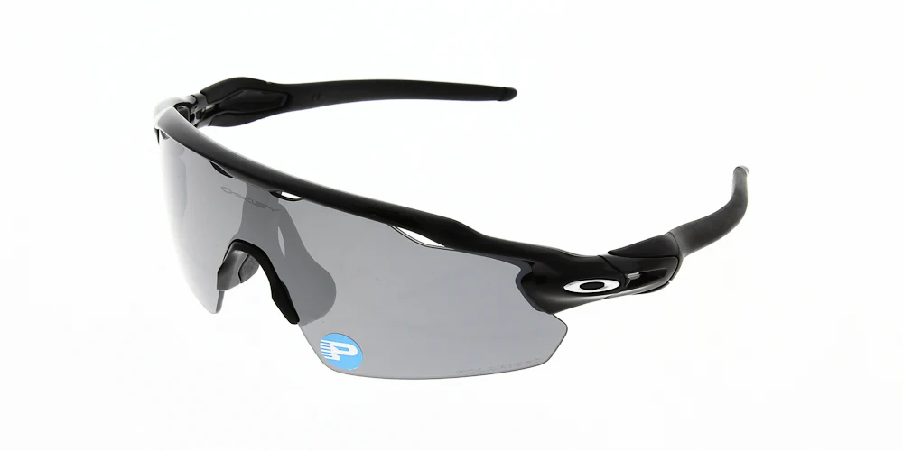 Oakley OO9211 - Image 14
