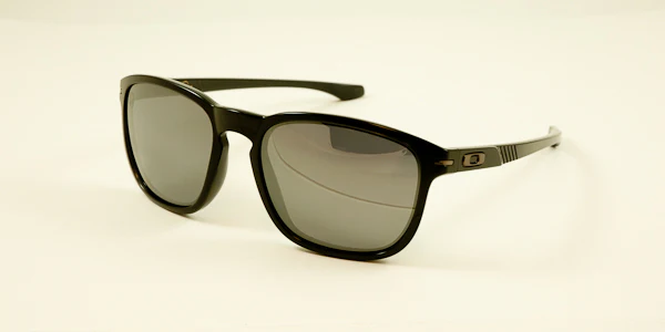 Oakley OO9223 - Image 11