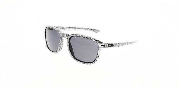 Oakley OO9223 - Image 21