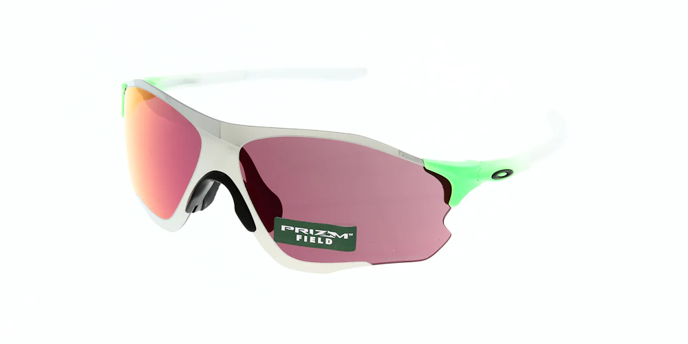 Oakley OO9308 - Image 12