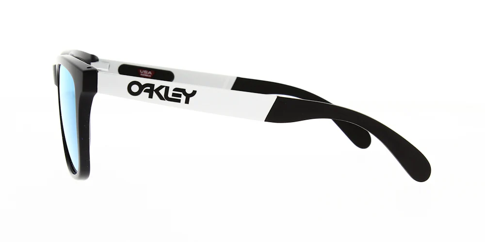 Oakley OO9428 - Image 29