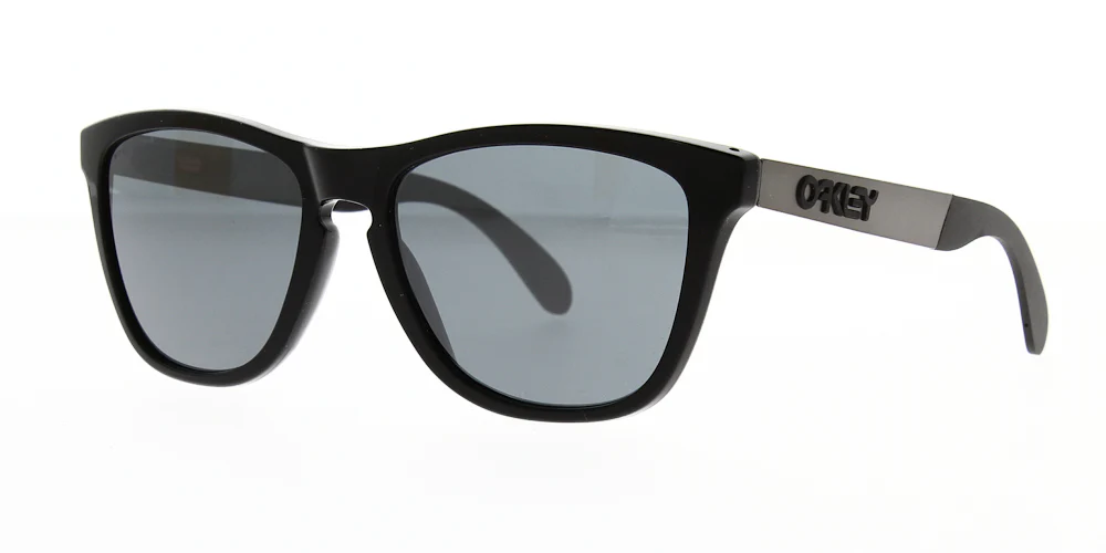 Oakley OO9428 - Image 33